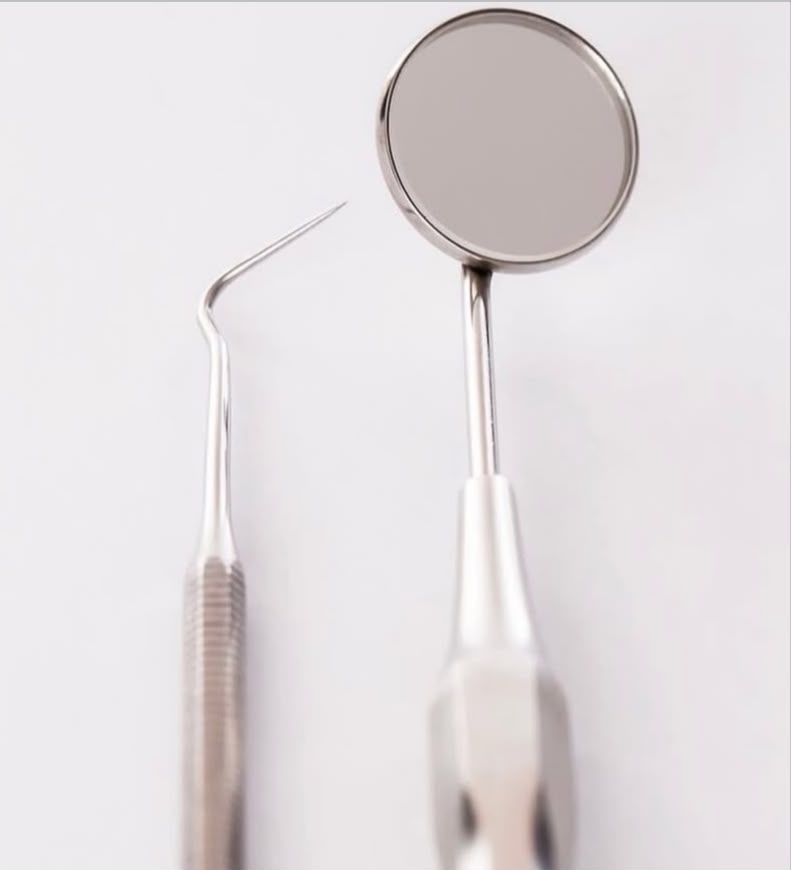 Instrumental y beneficios de rehabilitación estética dental en Armenia, Colombia